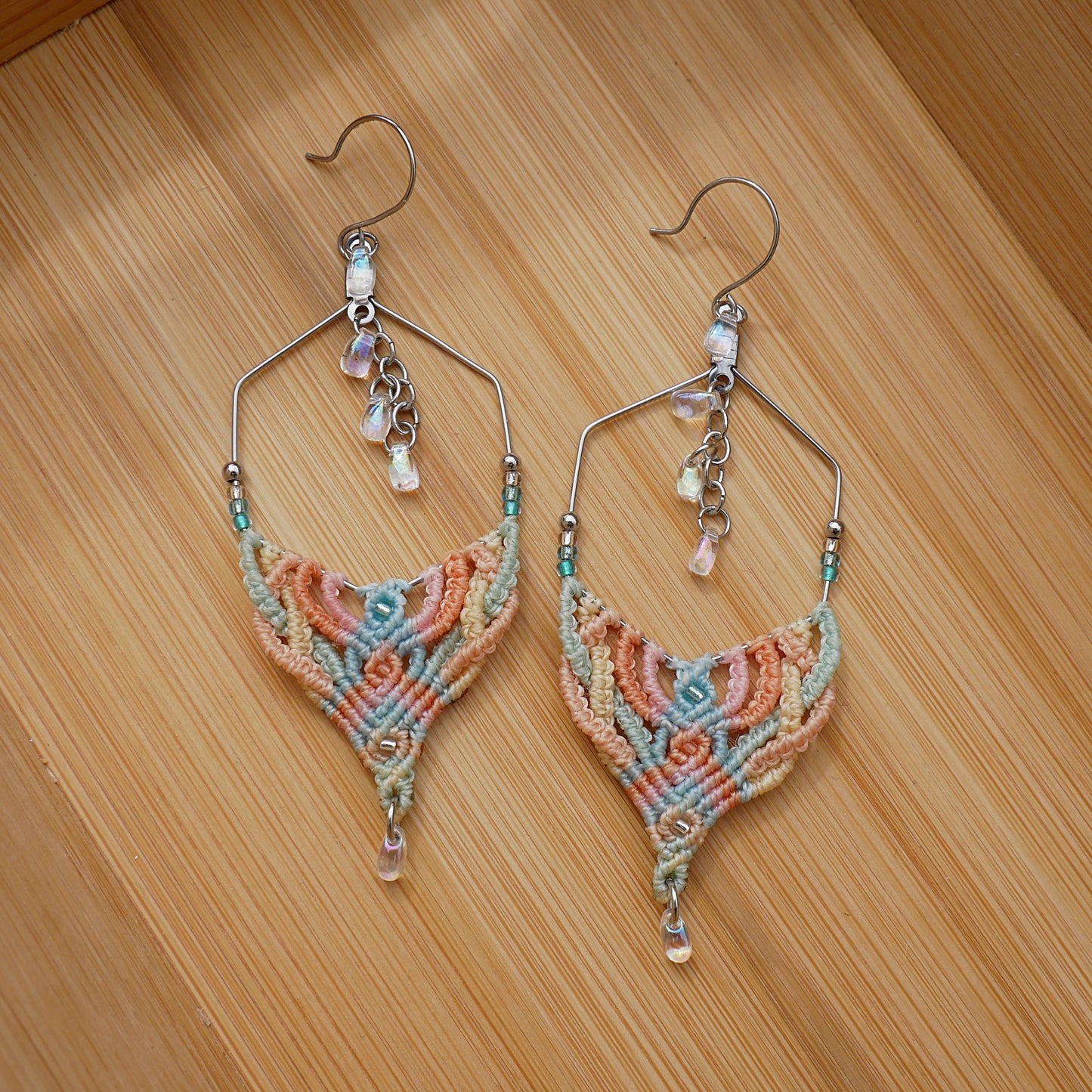 ARC-EN-TRESSE boucles d'oreilles