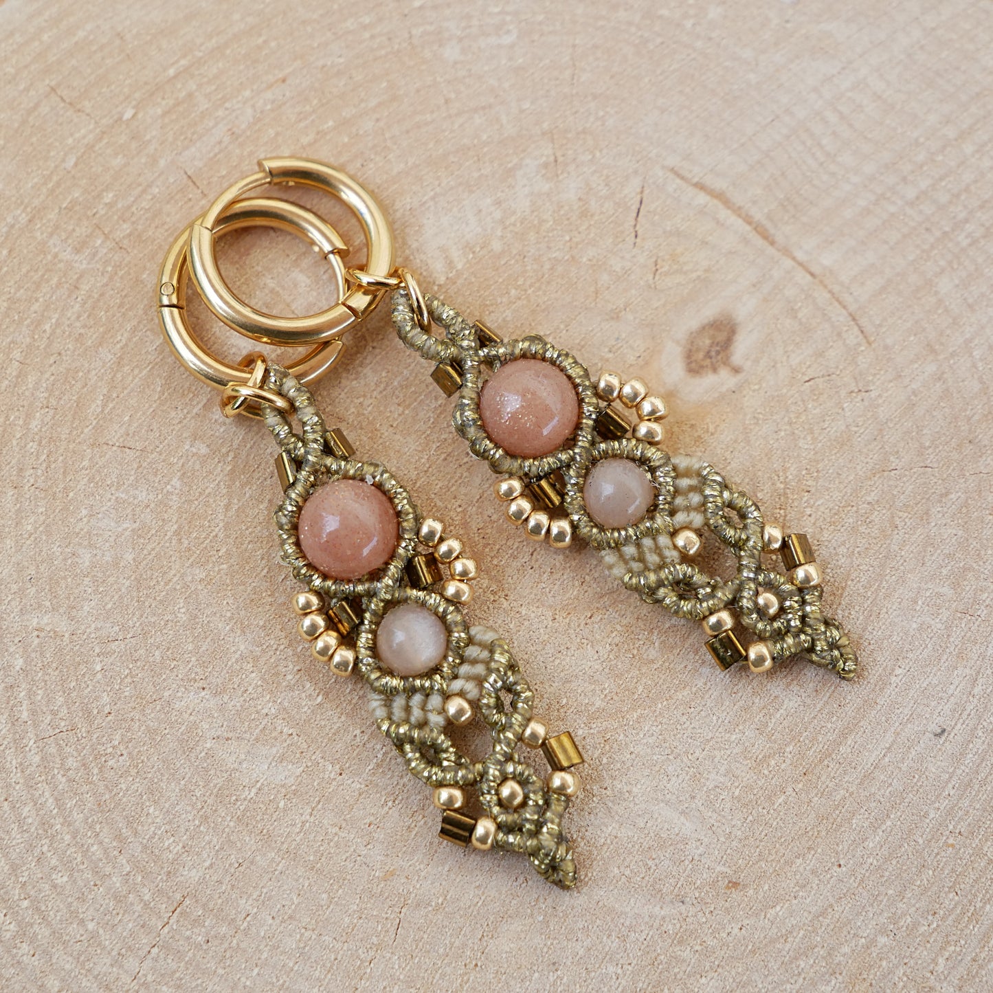 ✦ HÉRA ✦ boucles d'oreilles Dorées & Pierre de soleil