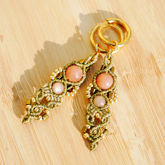 ✦ HÉRA ✦ boucles d'oreilles Dorées & Pierre de soleil
